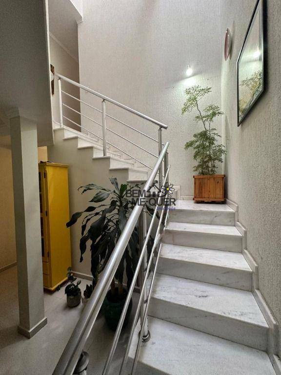 Sobrado à venda com 4 quartos, 241m² - Foto 22