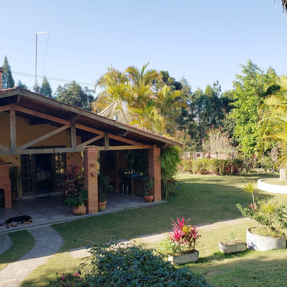 Fazenda à venda com 3 quartos, 24000m² - Foto 1