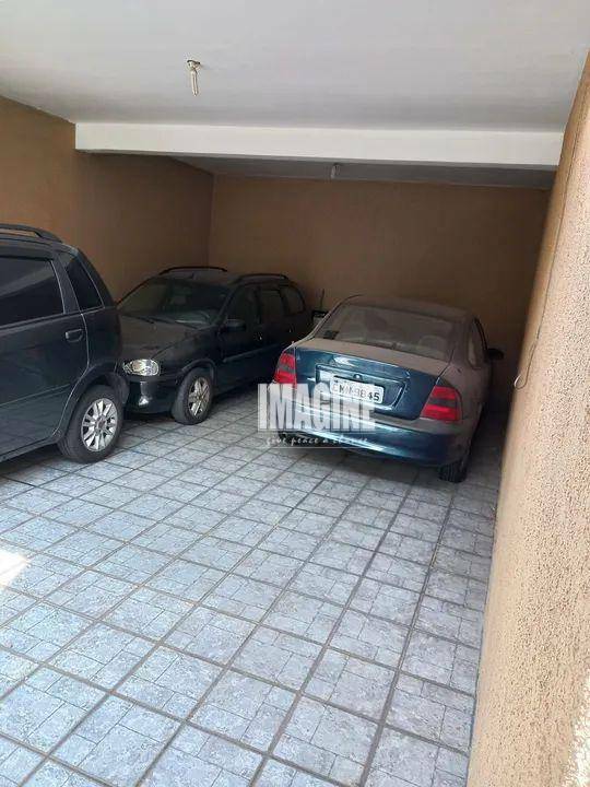 Sobrado à venda com 3 quartos, 200m² - Foto 3