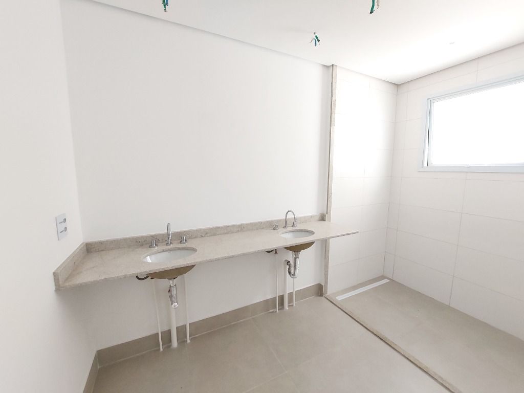 Apartamento à venda com 3 quartos, 154m² - Foto 30