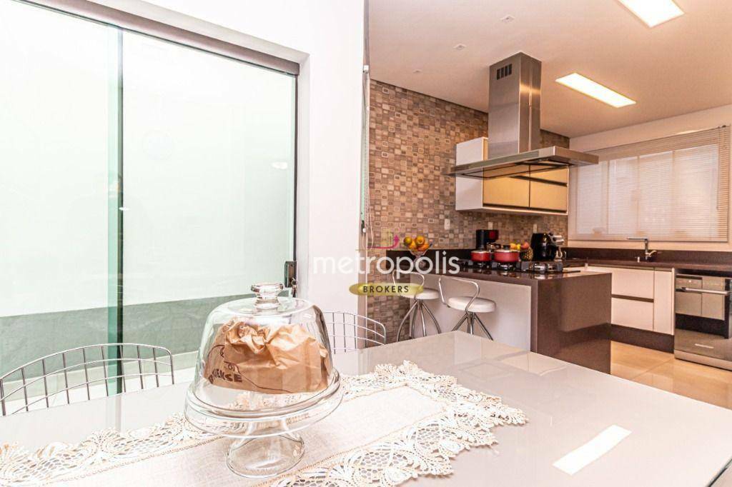 Sobrado à venda com 4 quartos, 354m² - Foto 13