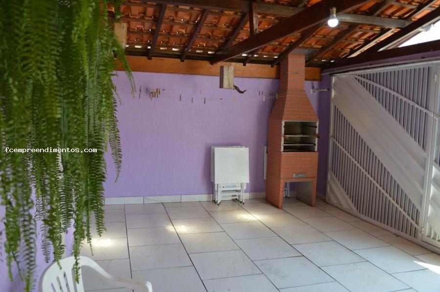 Casa à venda com 3 quartos, 140m² - Foto 4