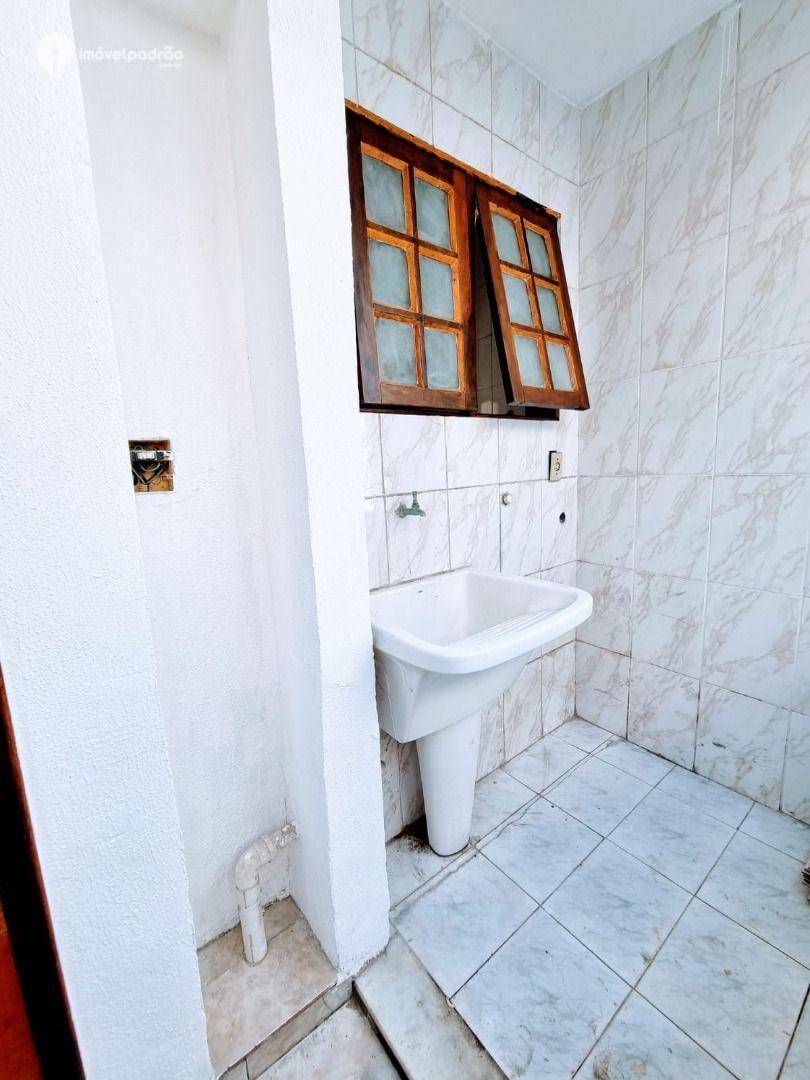 Apartamento à venda com 2 quartos, 70m² - Foto 6