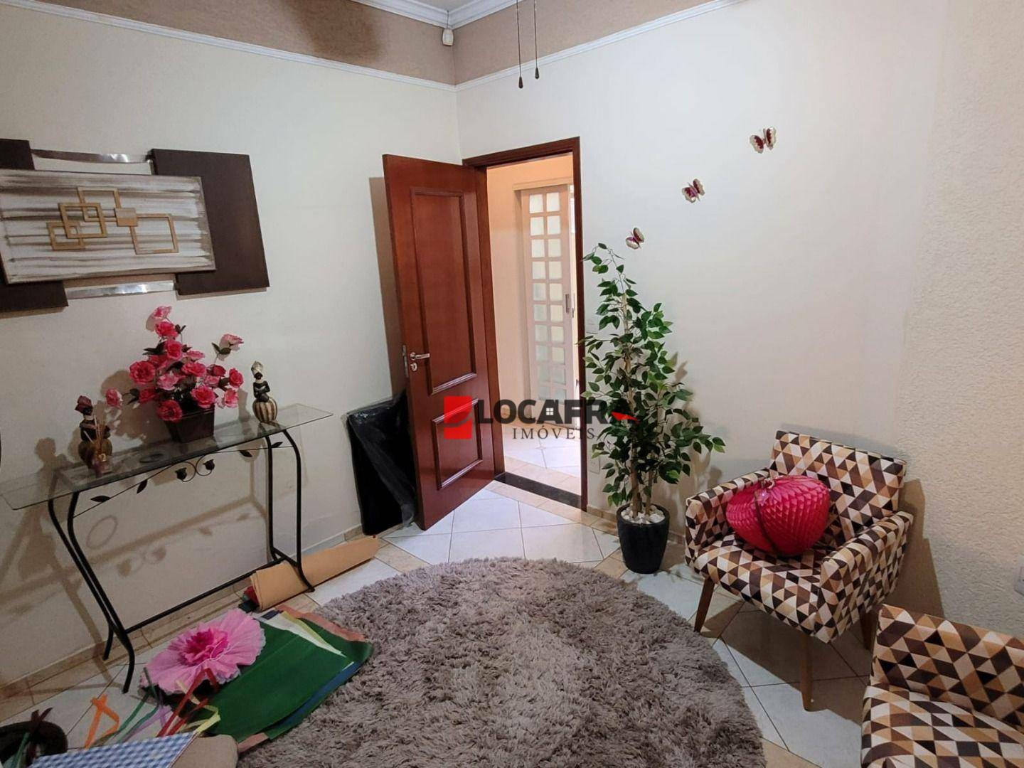 Casa à venda com 3 quartos, 94m² - Foto 4