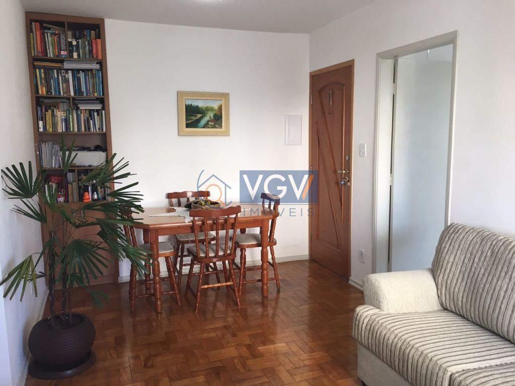 Apartamento à venda com 2 quartos, 62m² - Foto 2