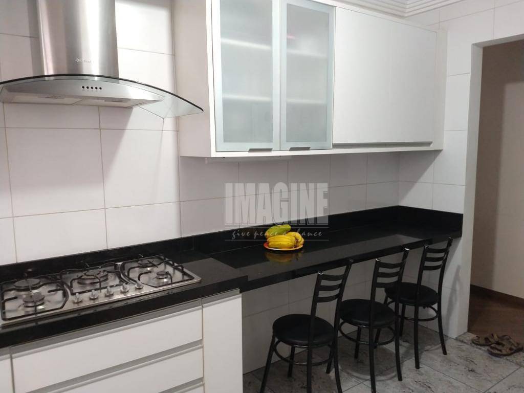 Apartamento à venda com 3 quartos, 83m² - Foto 23