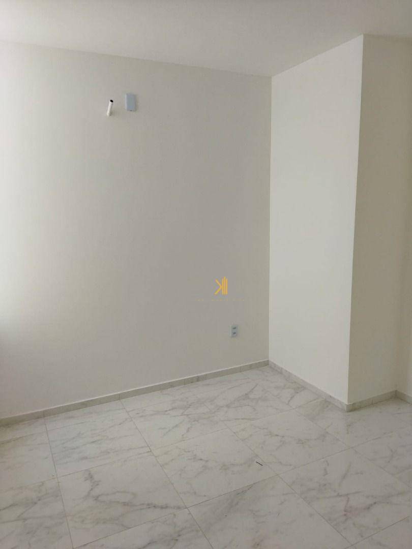 Casa à venda com 3 quartos, 120m² - Foto 14