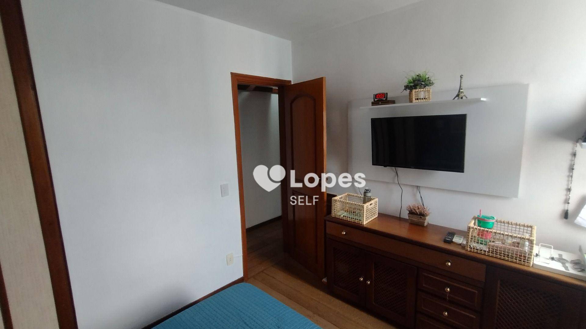 Apartamento à venda com 2 quartos, 72m² - Foto 4