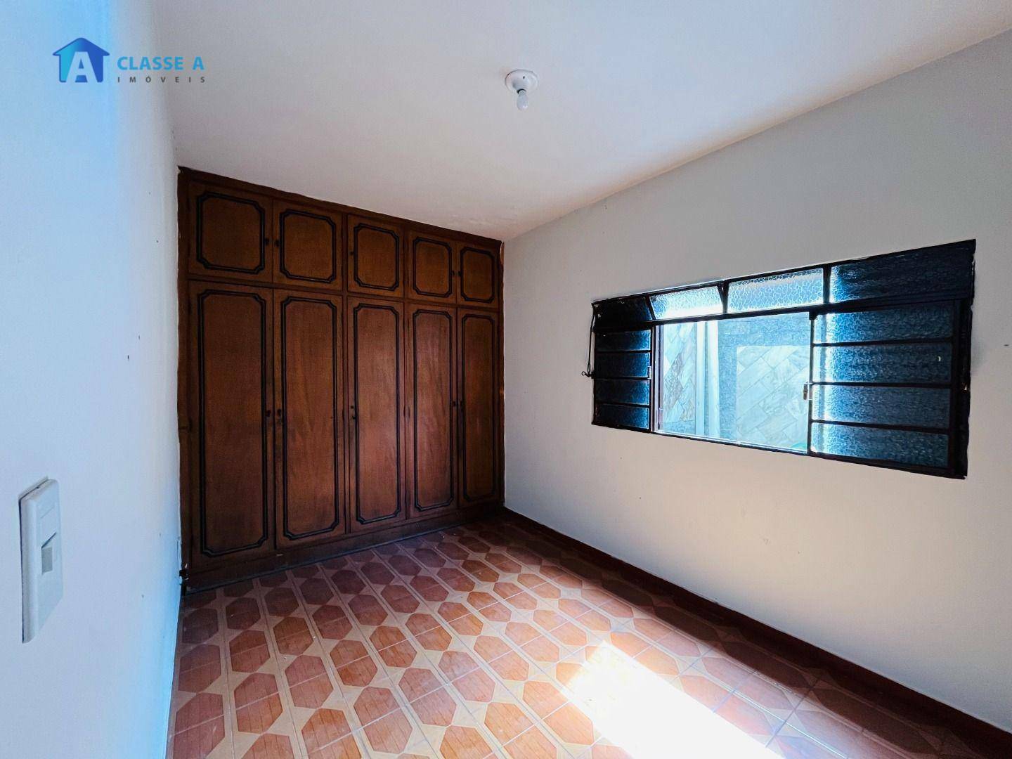 Casa à venda com 4 quartos, 171m² - Foto 9