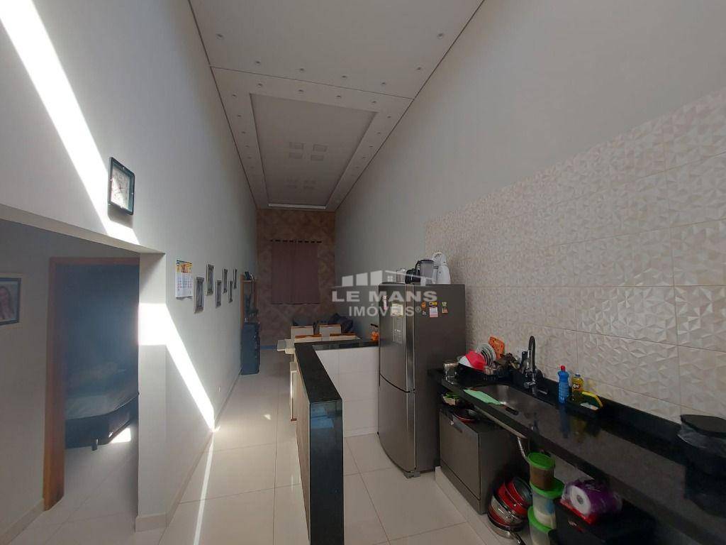 Casa de Condomínio à venda com 3 quartos, 120m² - Foto 4