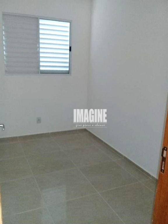 Apartamento à venda com 2 quartos, 44m² - Foto 6