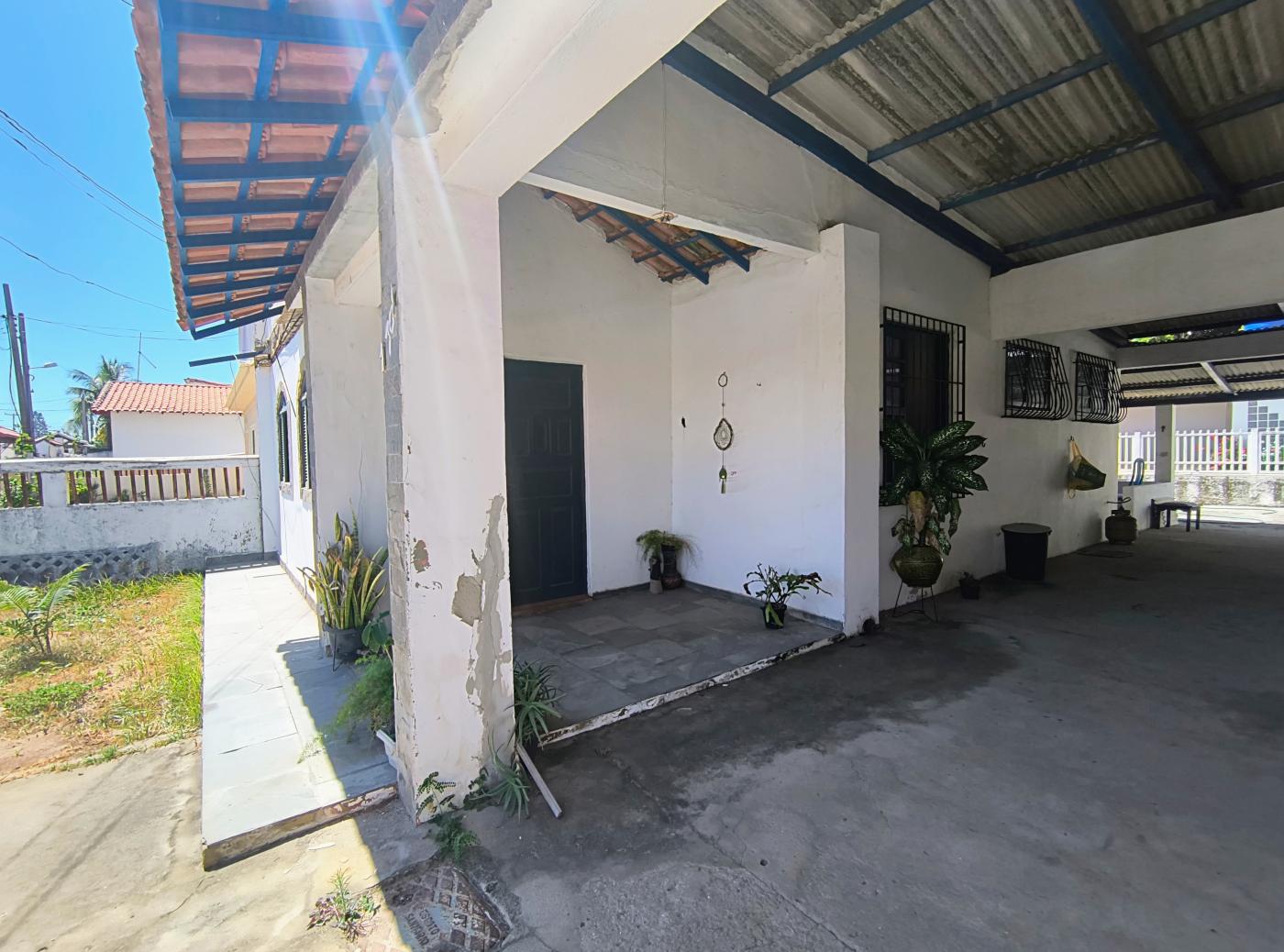 Casa à venda com 3 quartos, 300m² - Foto 2