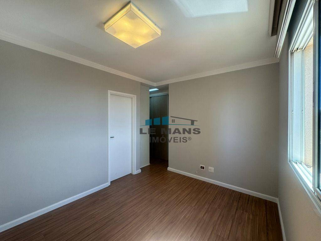 Apartamento à venda com 3 quartos, 140m² - Foto 12