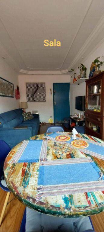 Apartamento à venda com 2 quartos, 60m² - Foto 4