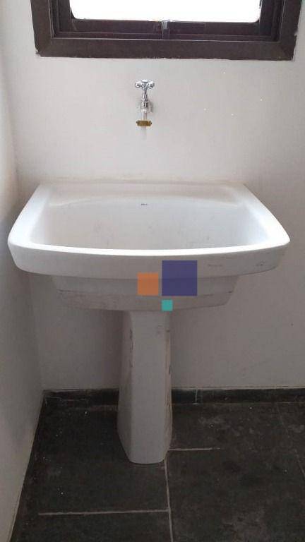Apartamento para alugar com 1 quarto, 45m² - Foto 34