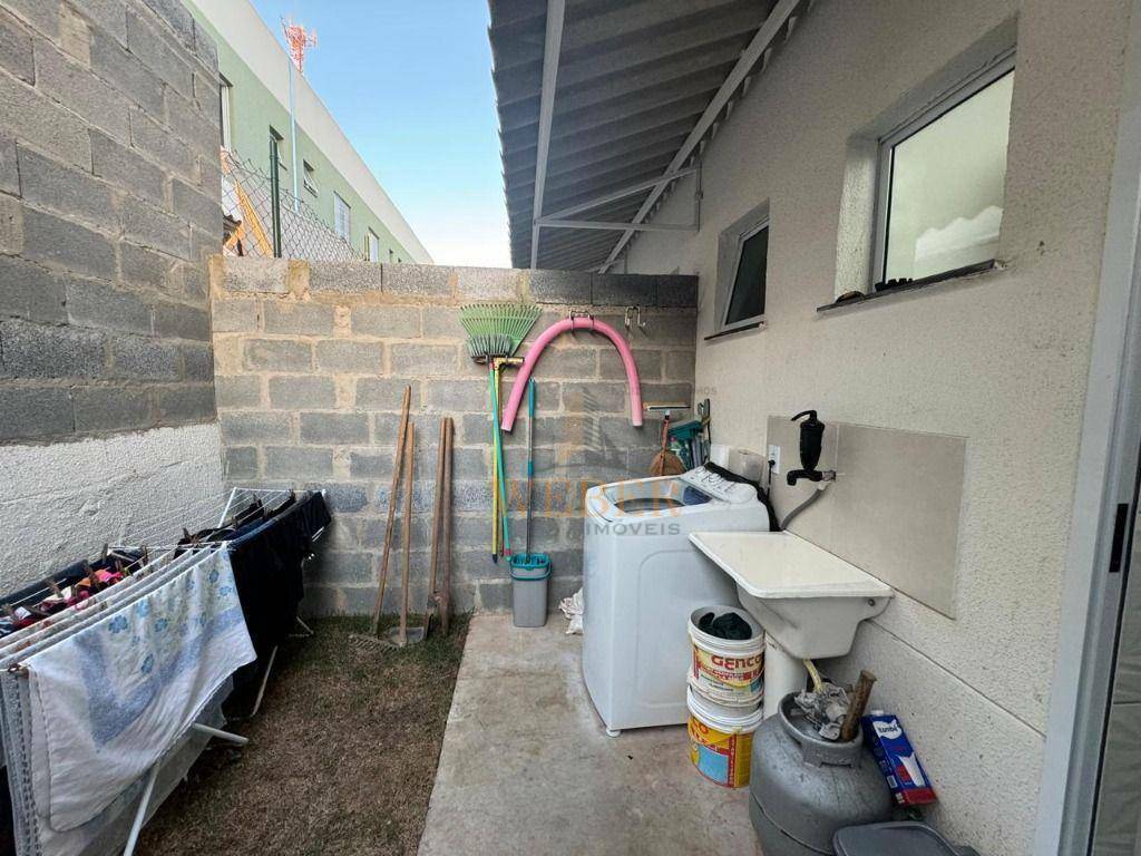 Casa à venda com 2 quartos, 50m² - Foto 12
