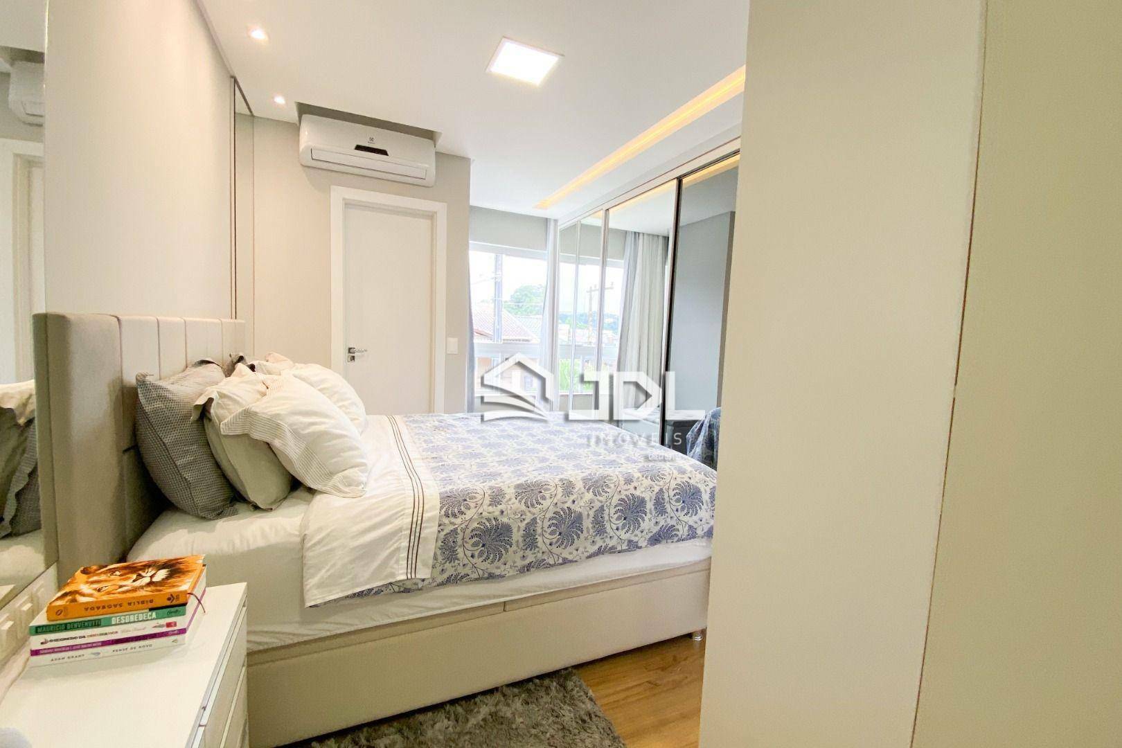 Casa à venda com 3 quartos, 169m² - Foto 9