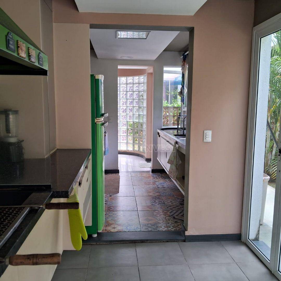 Casa de Condomínio à venda com 3 quartos, 295m² - Foto 21