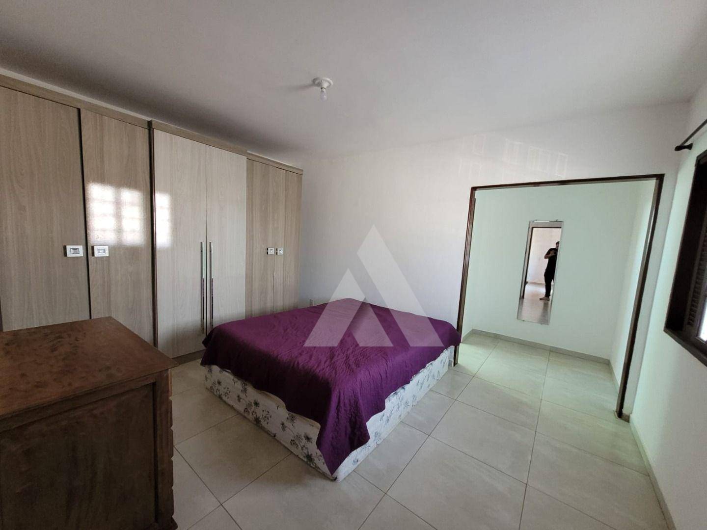Casa à venda com 4 quartos, 260m² - Foto 15