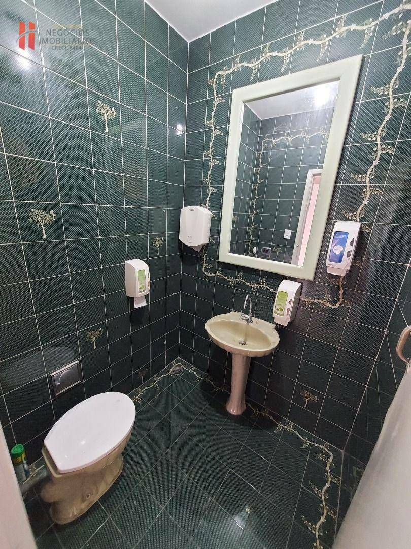 Casa de Condomínio à venda e aluguel com 2 quartos, 310m² - Foto 45