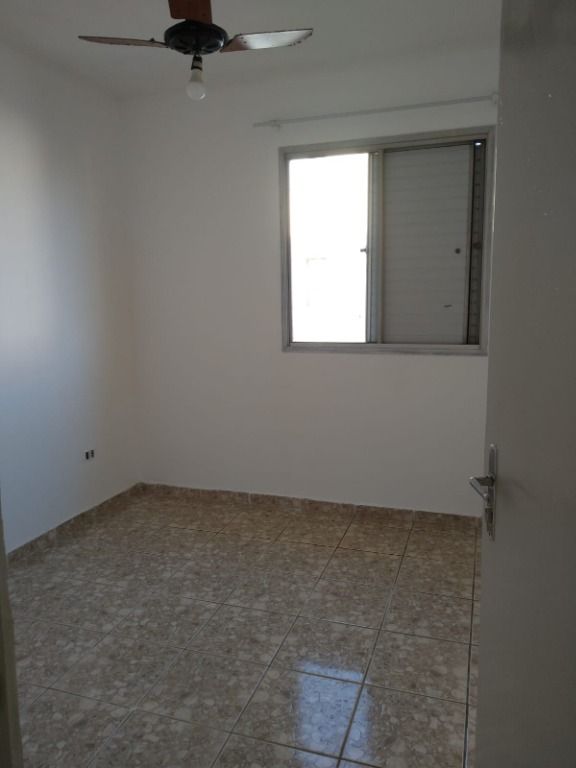 Apartamento à venda com 2 quartos, 55m² - Foto 10