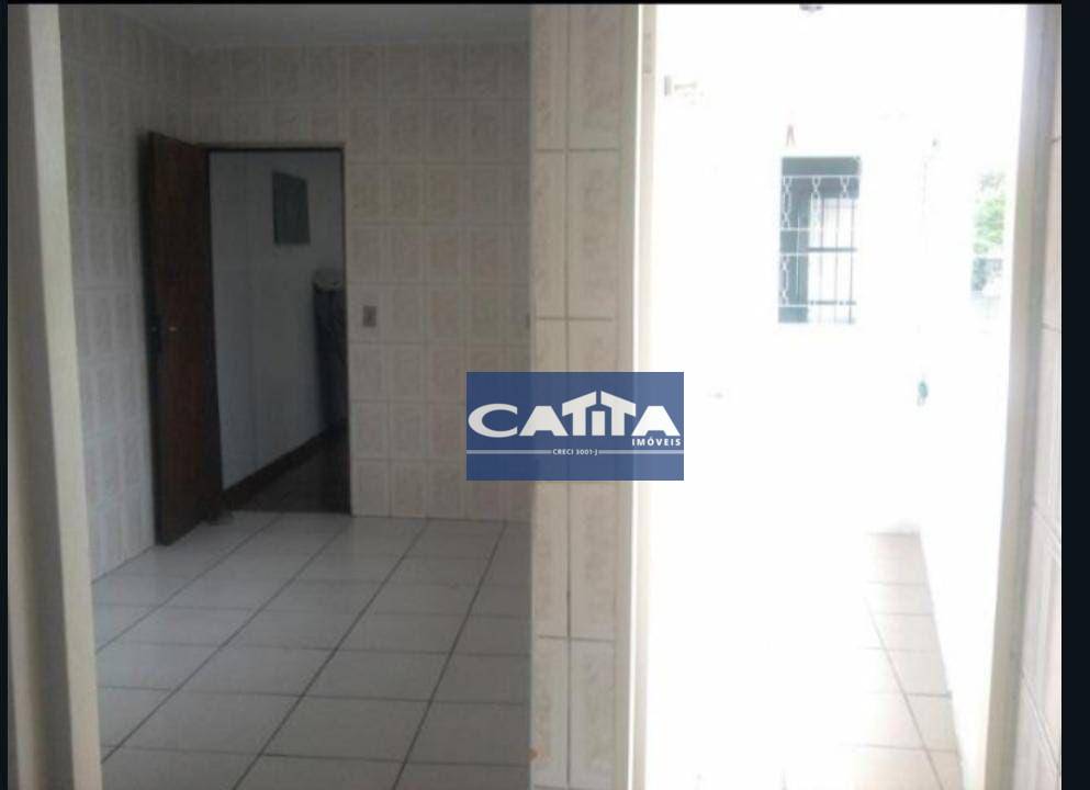 Casa para alugar com 1 quarto, 50m² - Foto 5