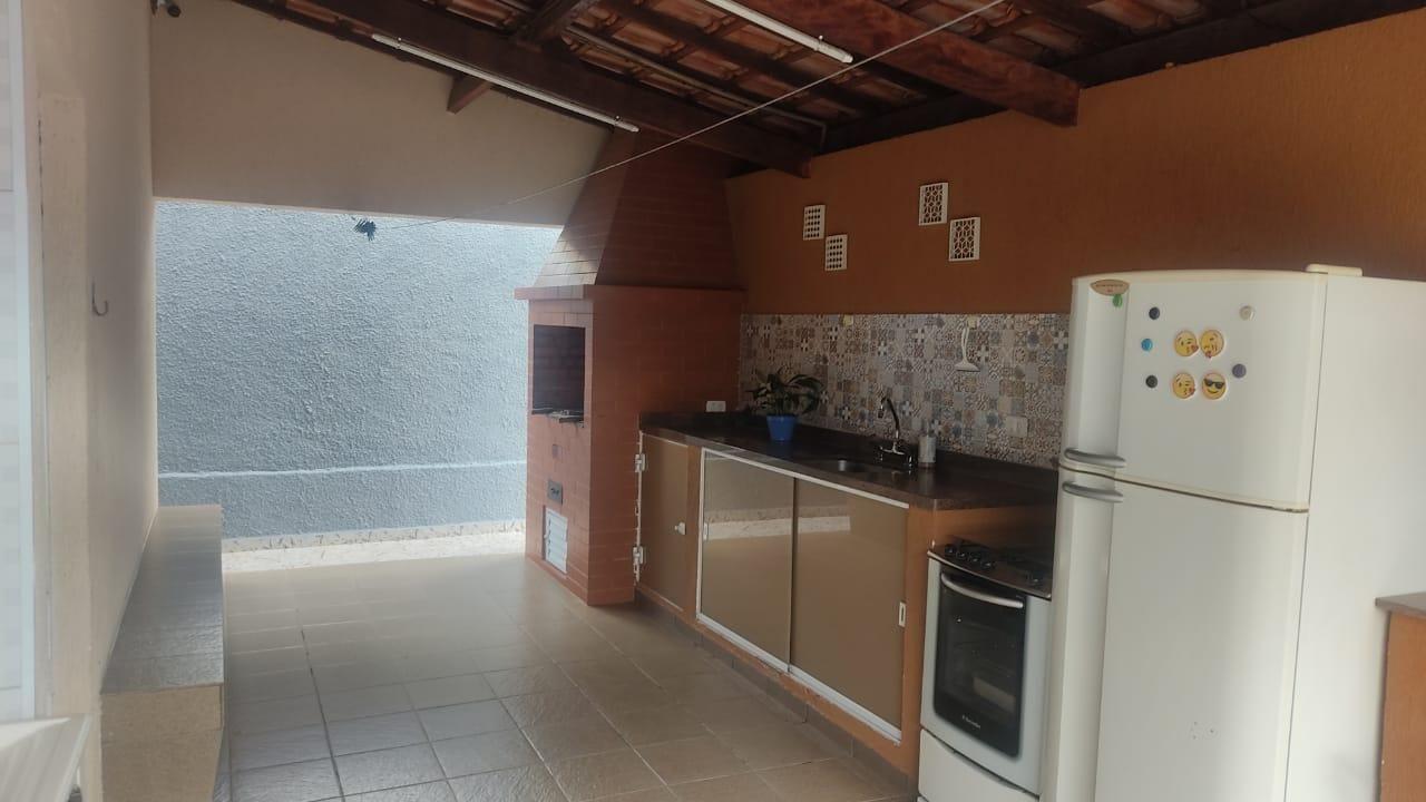 Casa à venda com 3 quartos, 197m² - Foto 11