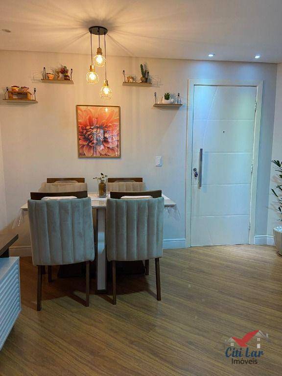 Apartamento à venda com 2 quartos, 62m² - Foto 3