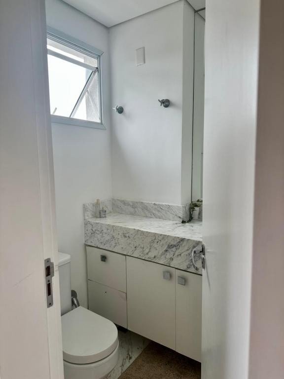 Apartamento para alugar com 2 quartos, 155m² - Foto 13
