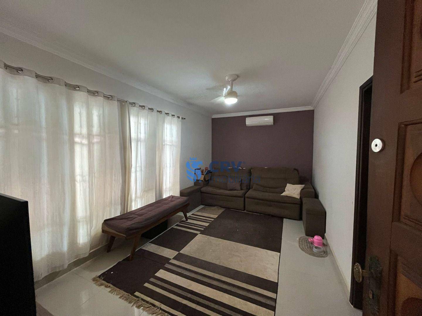Casa para alugar com 3 quartos, 165m² - Foto 2