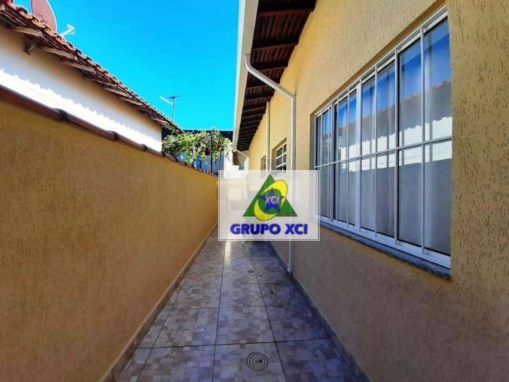 Casa, 3 quartos, 232 m² - Foto 11