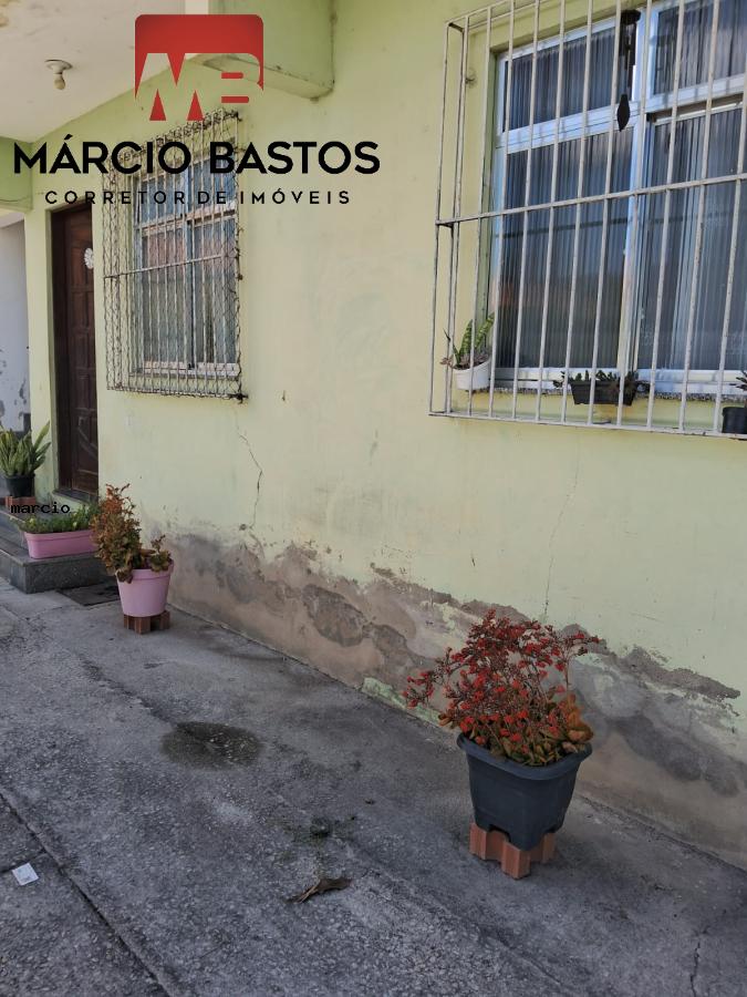 Apartamento à venda com 2 quartos, 800m² - Foto 2