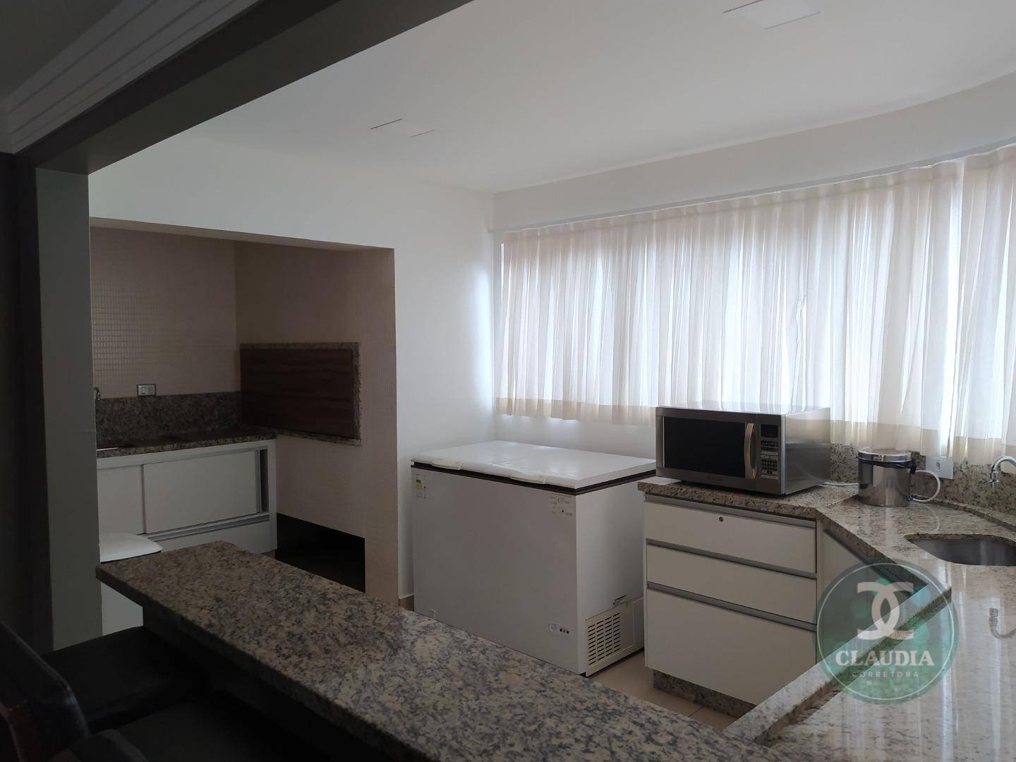 Apartamento à venda com 3 quartos, 251m² - Foto 7