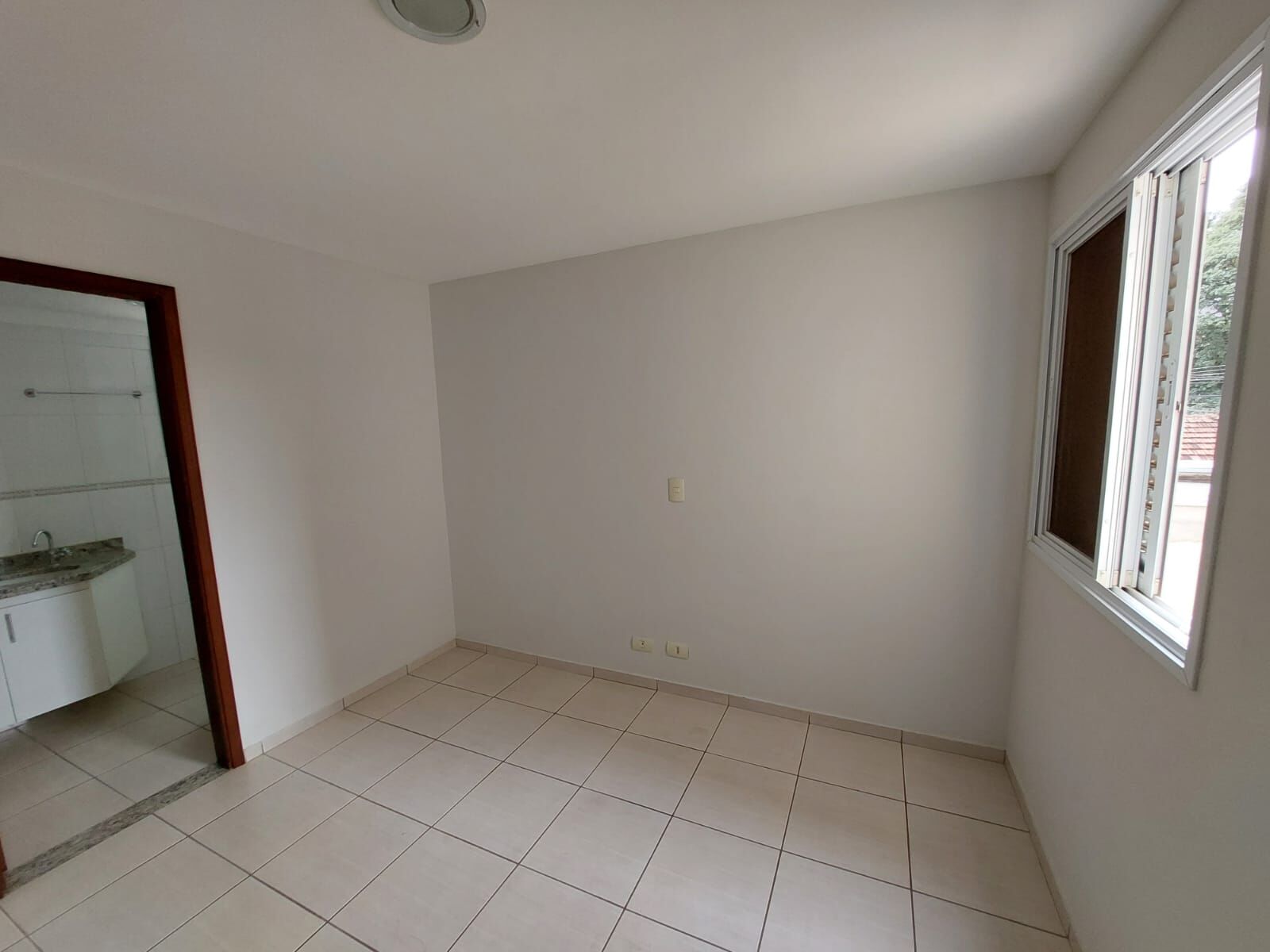 Apartamento à venda com 2 quartos, 69m² - Foto 1