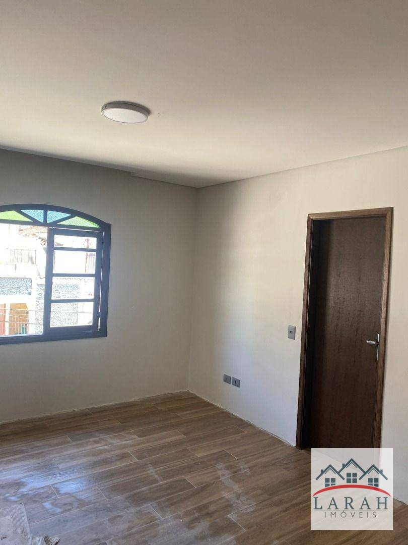 Casa à venda com 3 quartos, 172m² - Foto 14