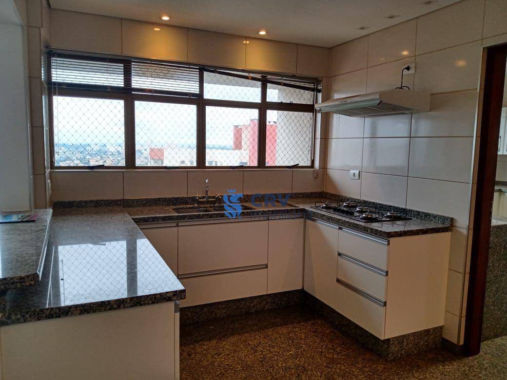 Apartamento para alugar com 4 quartos, 182m² - Foto 5