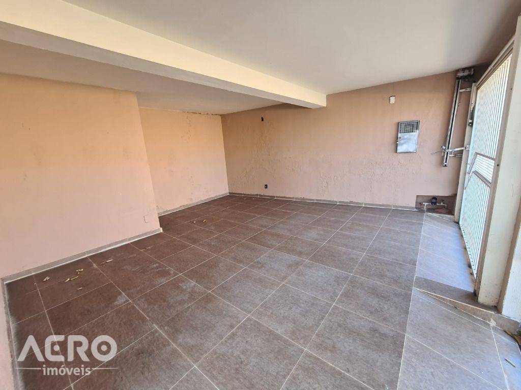 Casa à venda com 3 quartos, 170m² - Foto 16