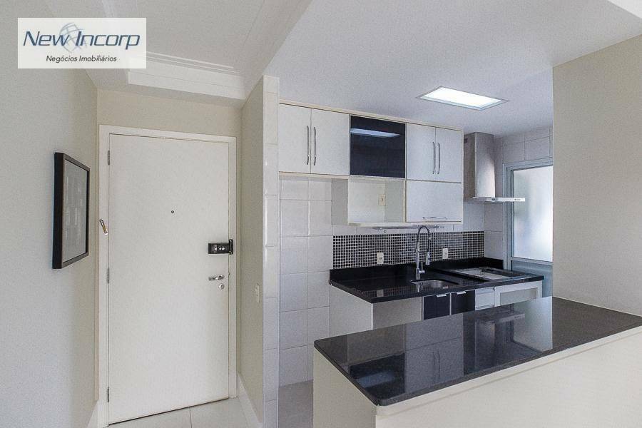 Apartamento à venda com 2 quartos, 70m² - Foto 6