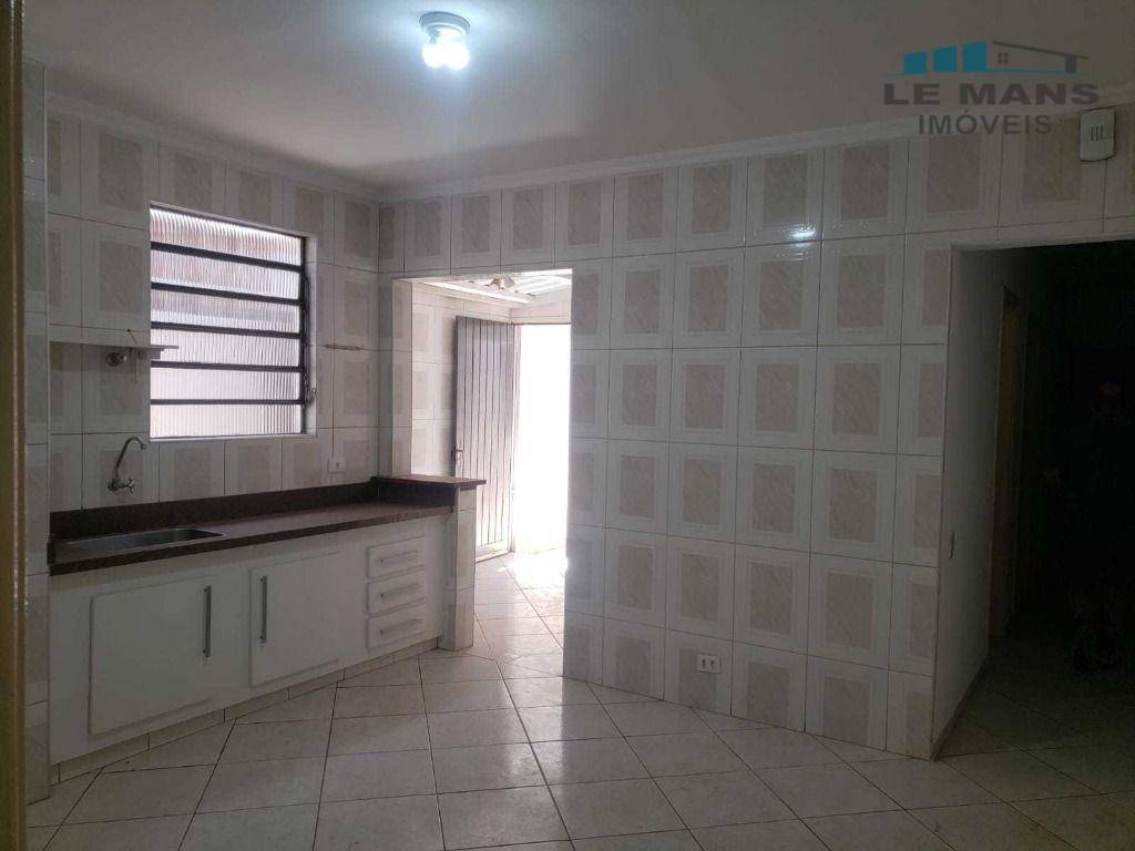 Casa à venda com 2 quartos, 120m² - Foto 1