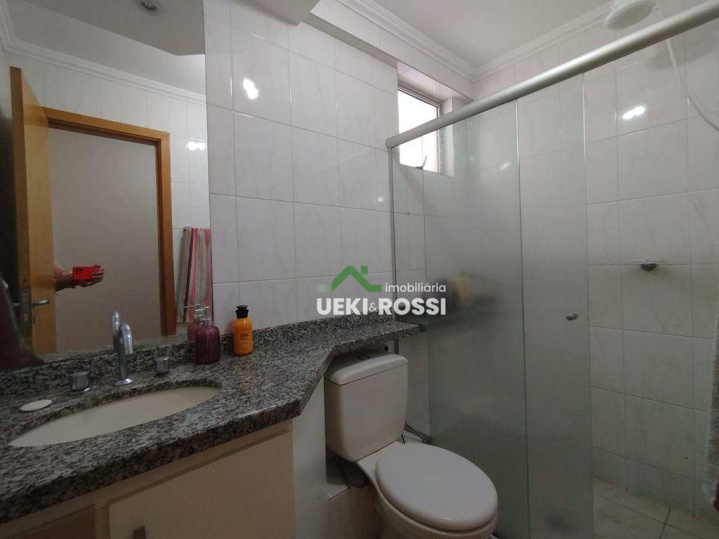 Apartamento à venda com 2 quartos, 65m² - Foto 11