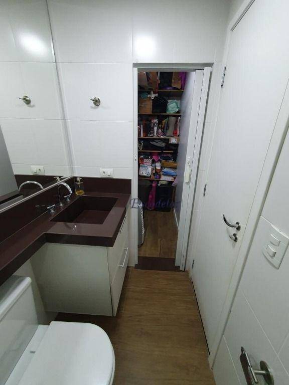 Apartamento à venda com 2 quartos, 70m² - Foto 11