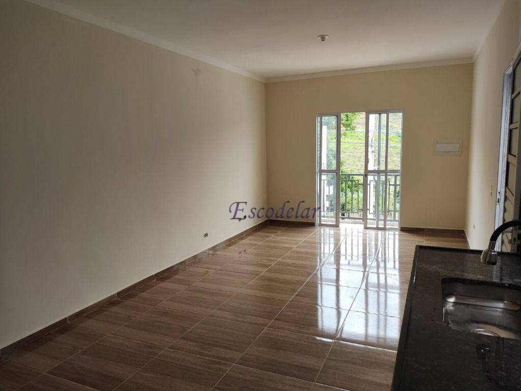 Casa à venda com 2 quartos, 60m² - Foto 13