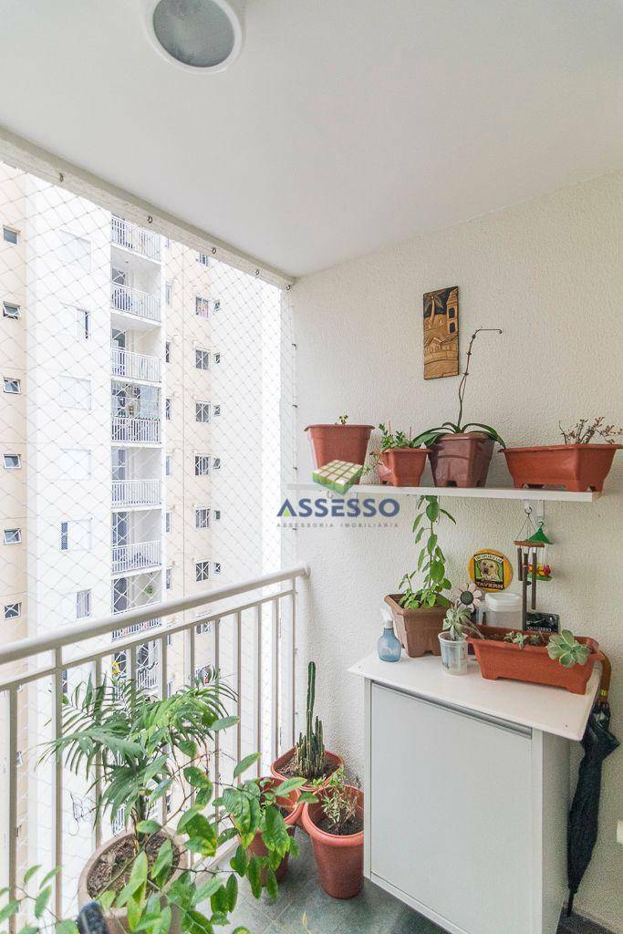 Apartamento à venda com 2 quartos, 64m² - Foto 5