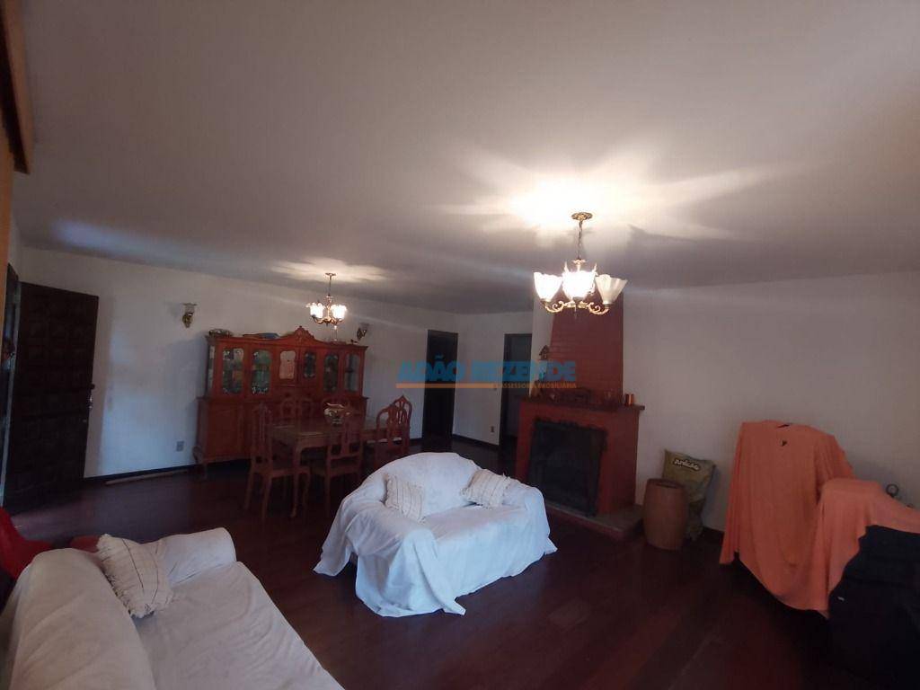 Casa à venda com 3 quartos, 182m² - Foto 5