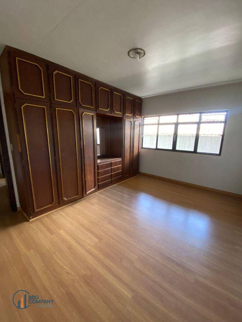 Apartamento para alugar com 4 quartos, 305m² - Foto 5