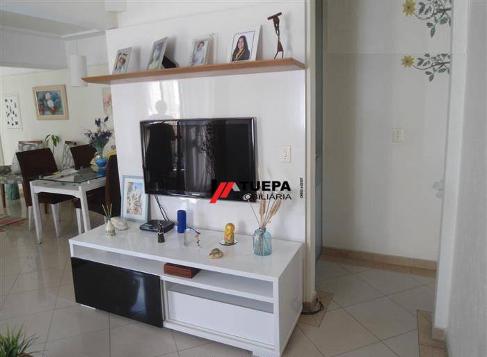 Apartamento à venda com 2 quartos, 69m² - Foto 5