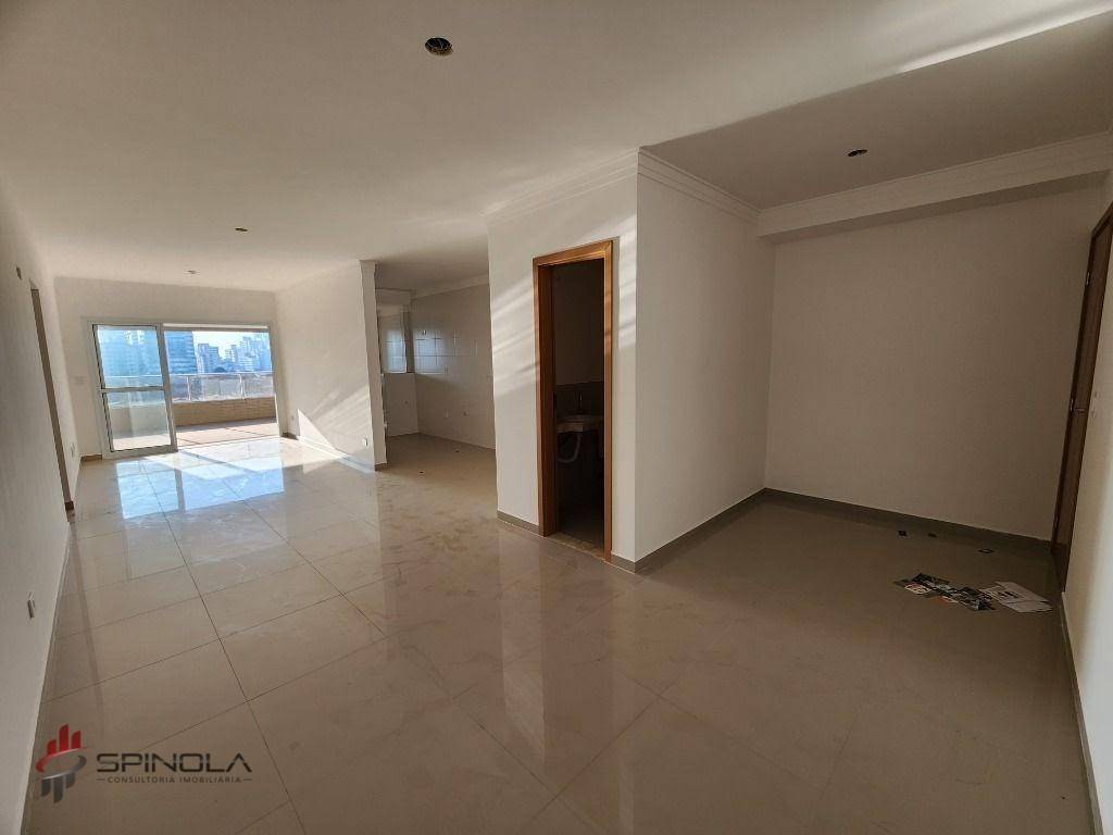 Apartamento à venda com 3 quartos, 126m² - Foto 1