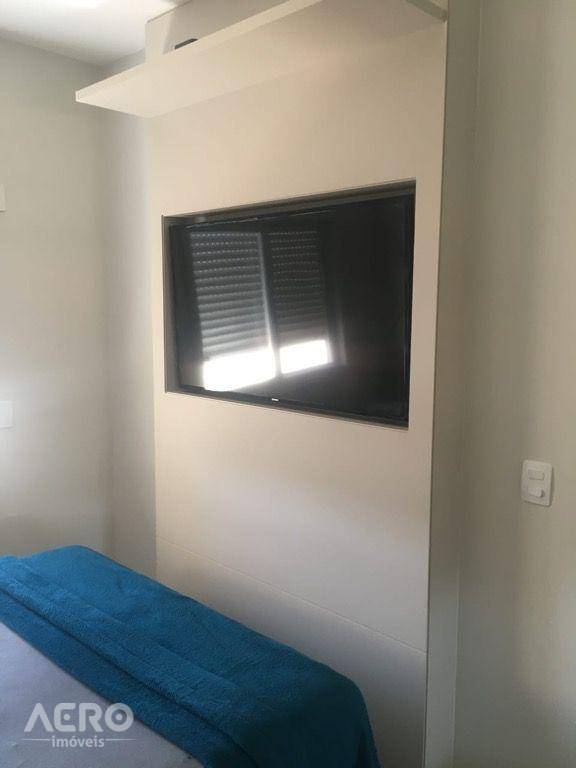 Apartamento à venda com 2 quartos, 64m² - Foto 9