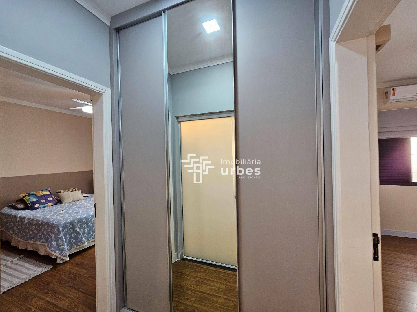 Casa de Condomínio à venda com 4 quartos, 250m² - Foto 11