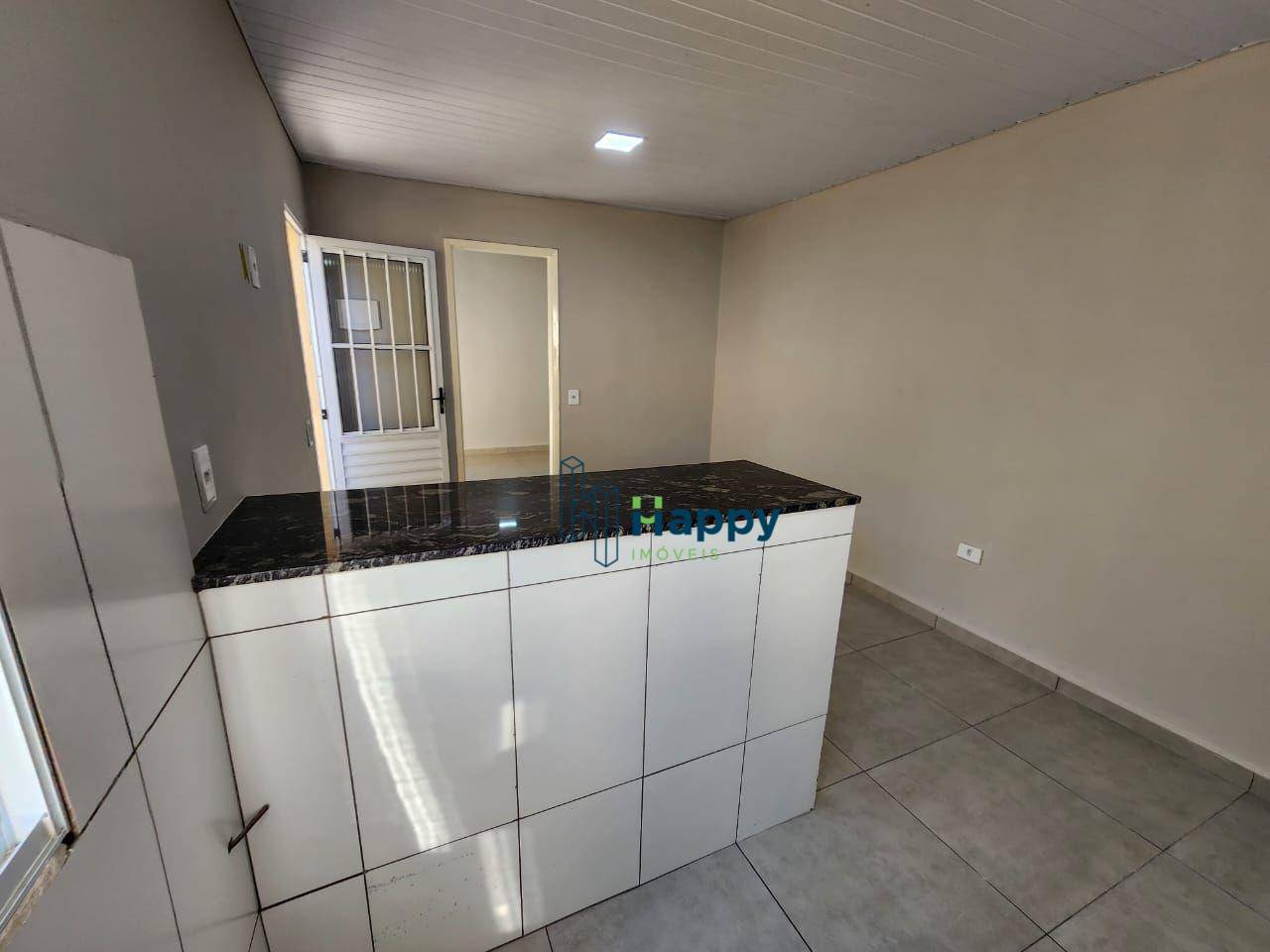 Casa para alugar com 1 quarto, 40m² - Foto 7